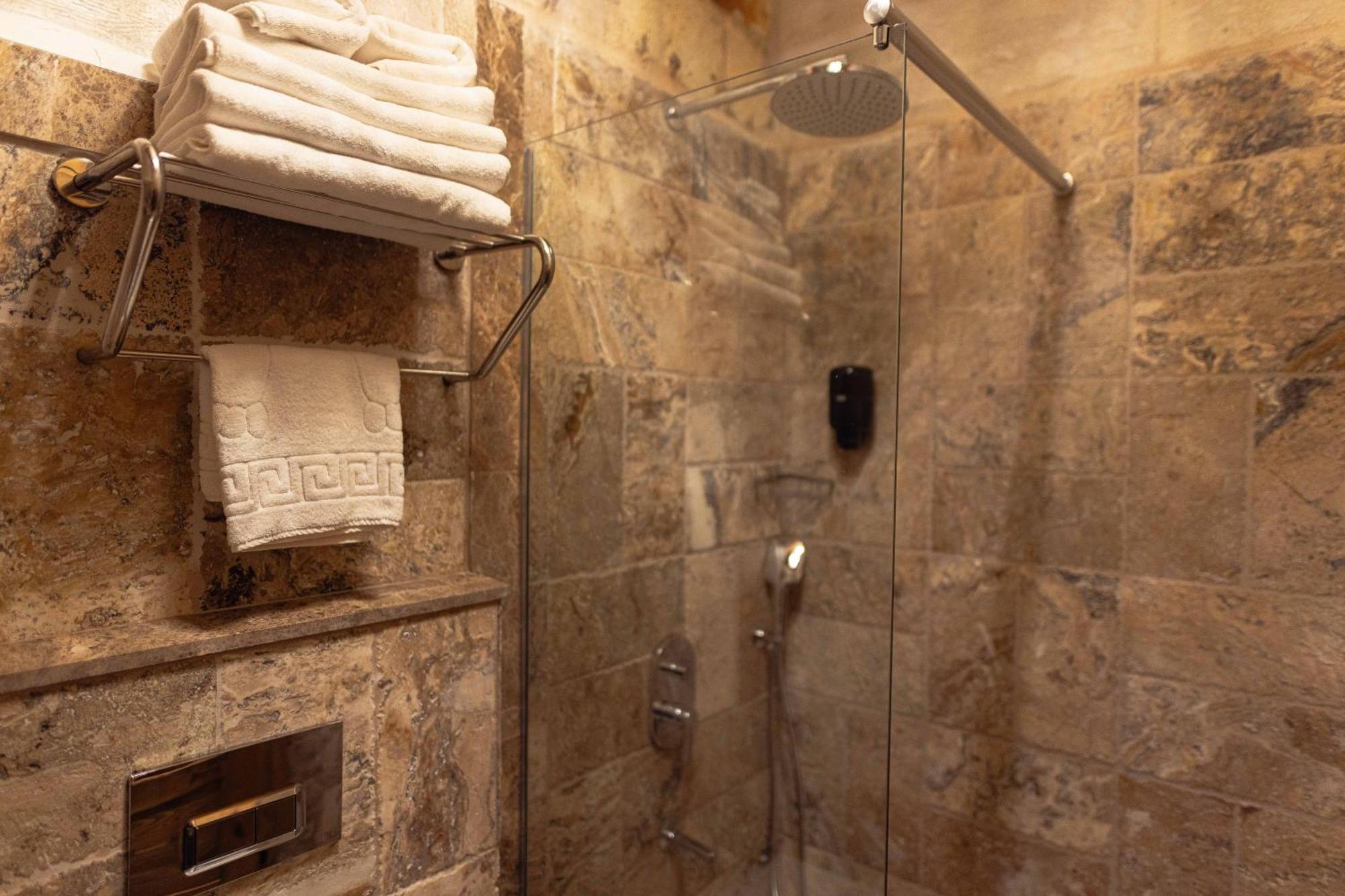 Noah'S Ark Cave Hotel Гьореме Екстериор снимка